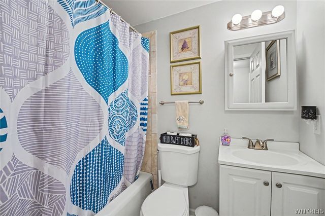 120 Old Lyme Drive 4, Amherst, NY 14221