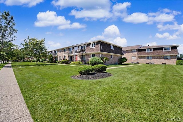 120 Old Lyme Drive 4, Amherst, NY 14221