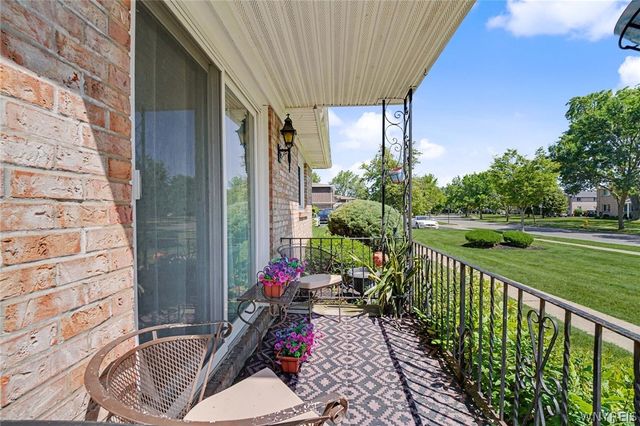 120 Old Lyme Drive 4, Amherst, NY 14221