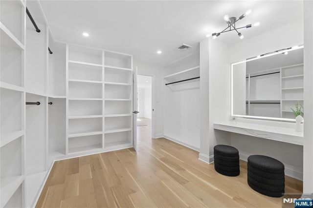 708 Windswept Lane, Franklin Lakes, NJ 07417