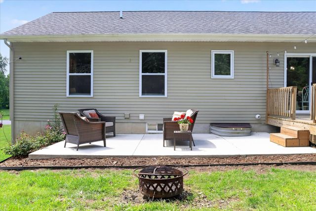 2747 4 Mile Road NW, Grand Rapids, MI 49544