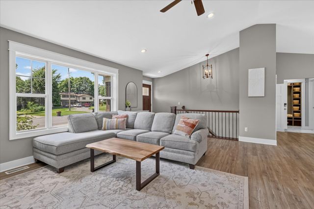 2747 4 Mile Road NW, Grand Rapids, MI 49544