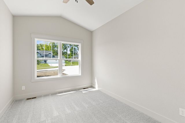 197 E Bridge Circle, Polk City, IA 50226