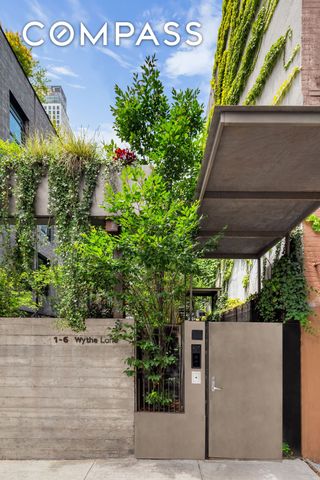 3 Wythe Lane, New York City, NY 11249