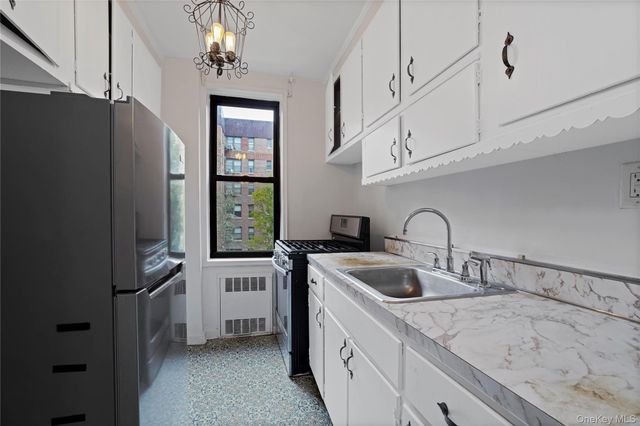2280 Burnett Street 3C, Brooklyn, NY 11229