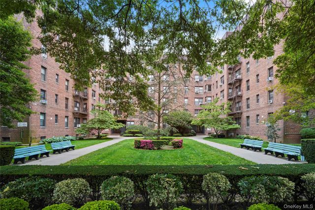 2280 Burnett Street 3C, Brooklyn, NY 11229