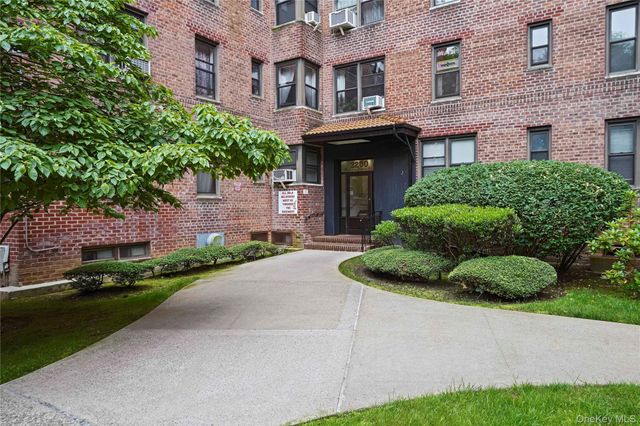 2280 Burnett Street 3C, Brooklyn, NY 11229