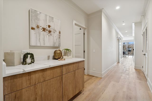 3951 N Wayne Avenue 206, Chicago, IL 60613