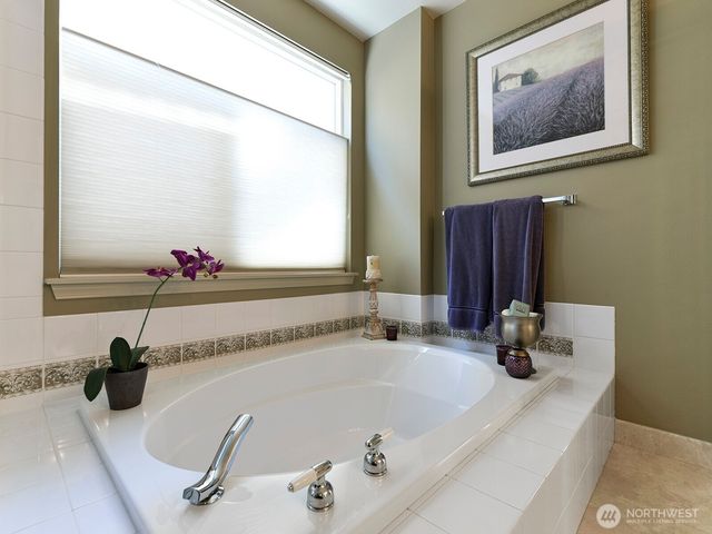 16125 SE 249th Place, Covington, WA 98042