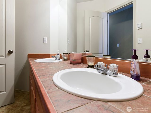 16125 SE 249th Place, Covington, WA 98042