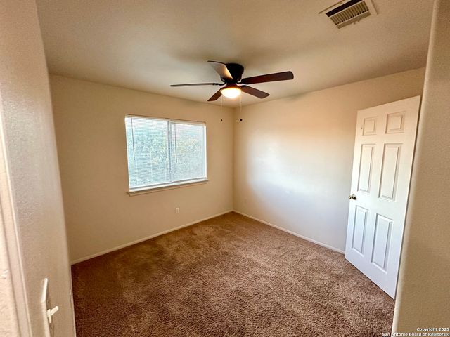 22230 Goldcrest Run, San Antonio, TX 78260