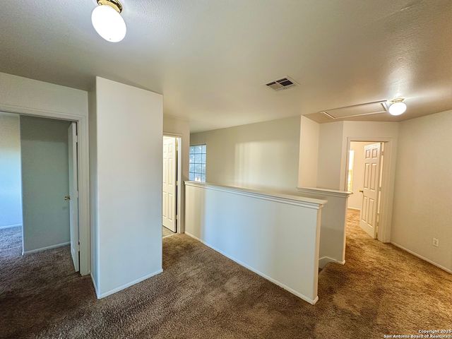 22230 Goldcrest Run, San Antonio, TX 78260