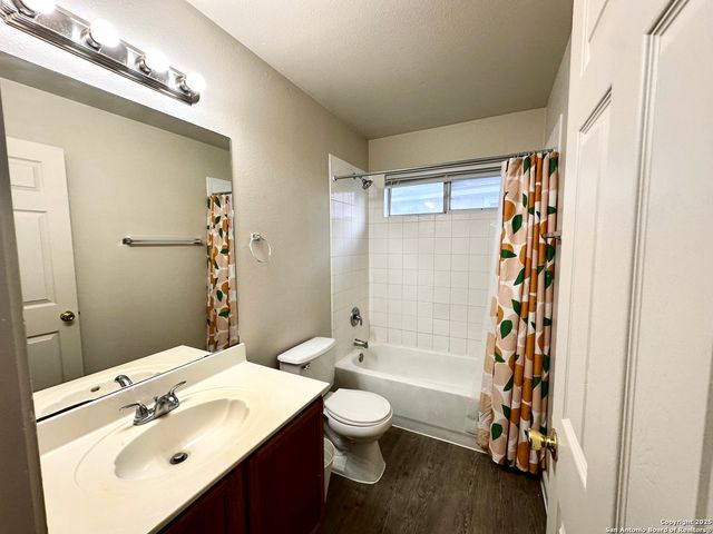 22230 Goldcrest Run, San Antonio, TX 78260