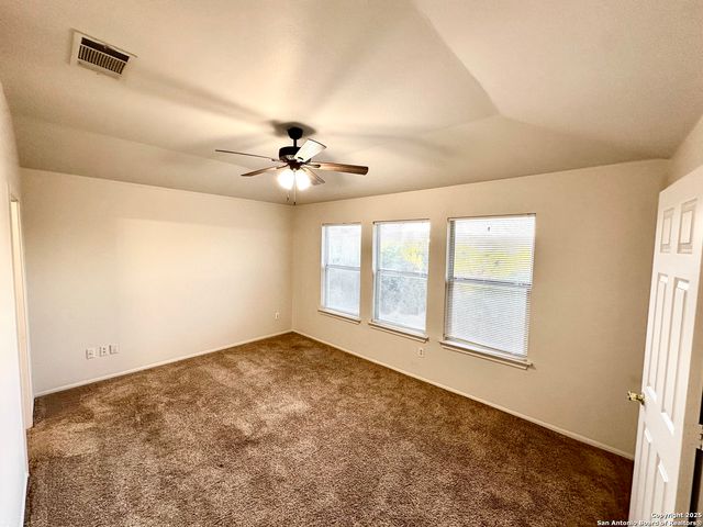 22230 Goldcrest Run, San Antonio, TX 78260