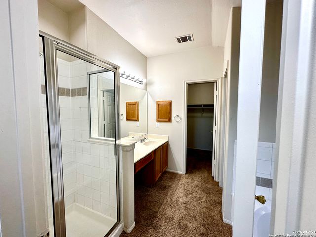 22230 Goldcrest Run, San Antonio, TX 78260