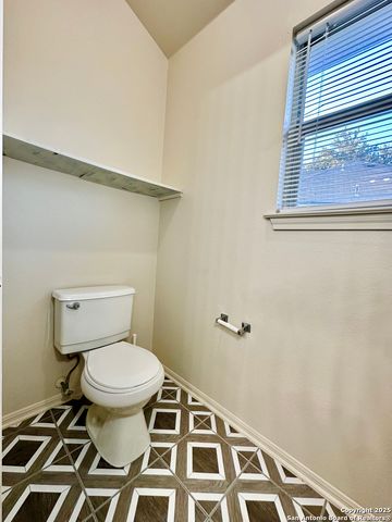22230 Goldcrest Run, San Antonio, TX 78260