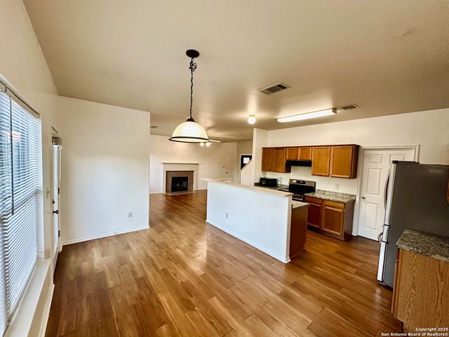 22230 Goldcrest Run, San Antonio, TX 78260