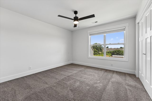 319 Front Ridge Circle, Clarksville, TN 37040