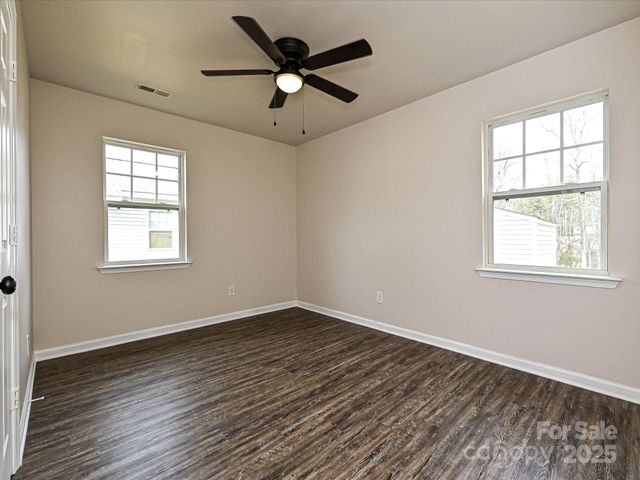 2822 Seymour Drive, Charlotte, NC 28208