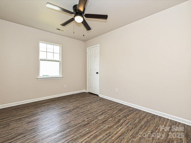 2822 Seymour Drive, Charlotte, NC 28208