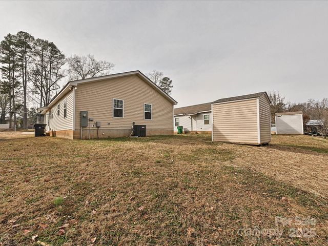 2822 Seymour Drive, Charlotte, NC 28208