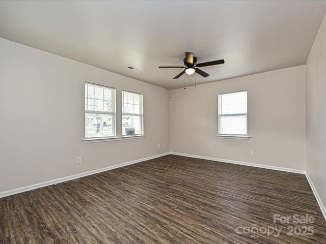 2822 Seymour Drive, Charlotte, NC 28208