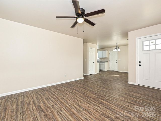 2822 Seymour Drive, Charlotte, NC 28208