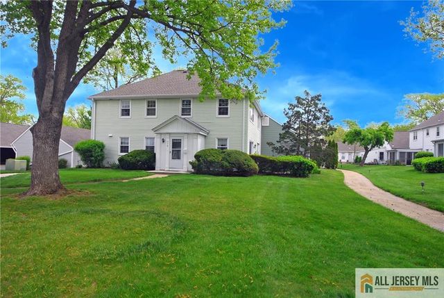 97 Glenwood Lane B, Monroe, NJ 08831