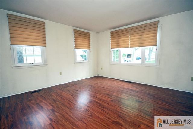 97 Glenwood Lane B, Monroe, NJ 08831