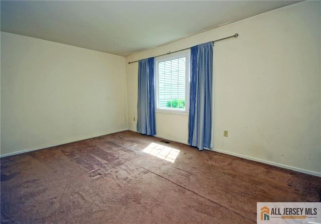 97 Glenwood Lane B, Monroe, NJ 08831