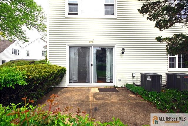 97 Glenwood Lane B, Monroe, NJ 08831