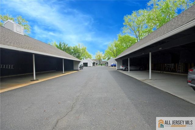 97 Glenwood Lane B, Monroe, NJ 08831