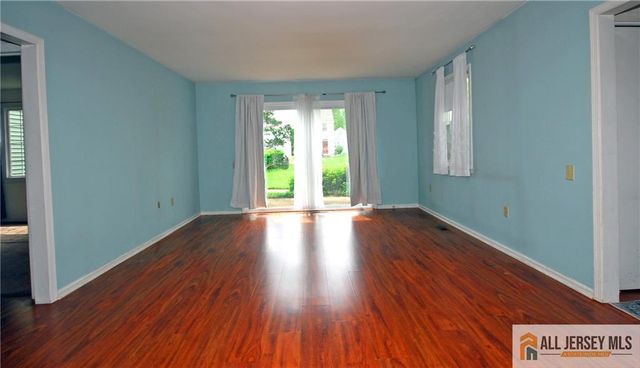 97 Glenwood Lane B, Monroe, NJ 08831