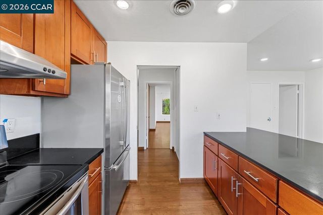 1566 Mann Dr, Pinole, CA 94564