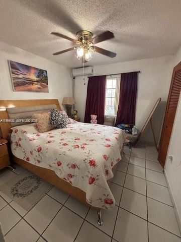 5852 SW 147th Pl, Miami, FL 33193