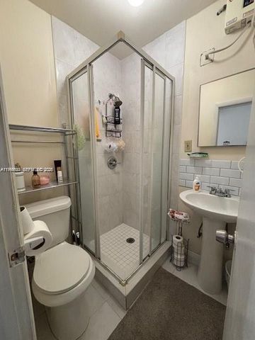 5852 SW 147th Pl, Miami, FL 33193