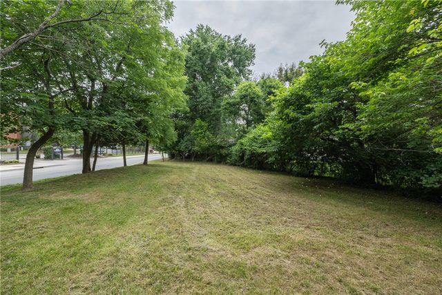 1236 W Mount Comfort Road, Fayetteville, AR 72703