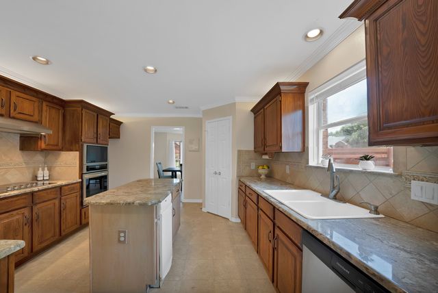 1410 Swallow Circle, Lewisville, TX 75077