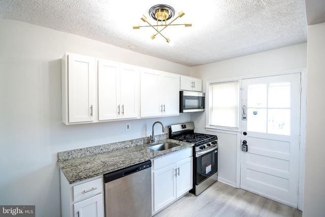 2224 GRAYTHORN RD, Baltimore, MD 21220