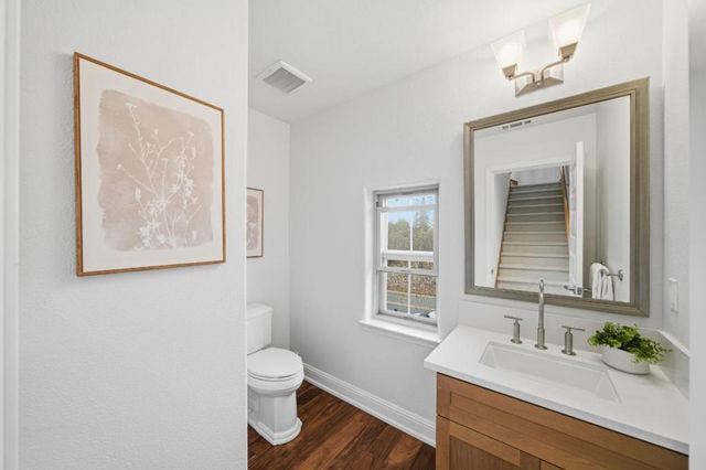 125 Fairchild Drive, Mountain View, CA 94043