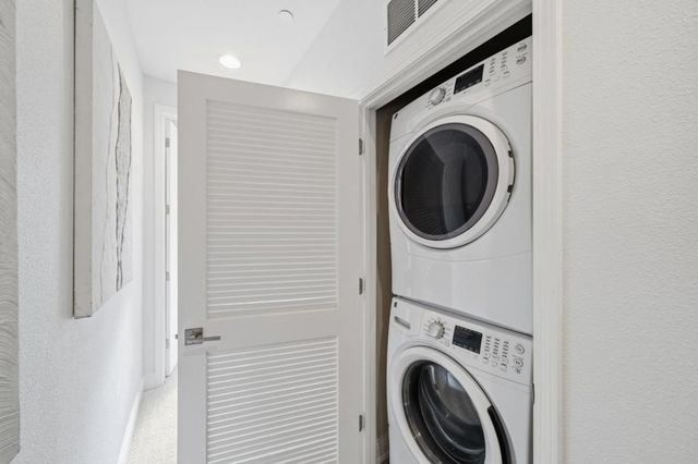 125 Fairchild Drive, Mountain View, CA 94043