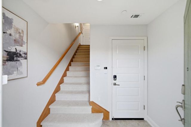 125 Fairchild Drive, Mountain View, CA 94043