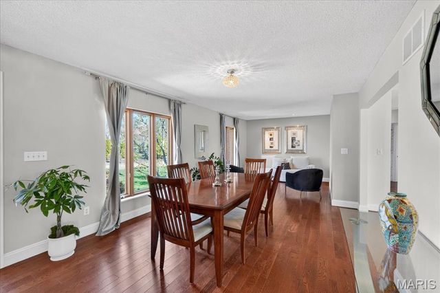 790 Villa Gran Way, Fenton, MO 63026