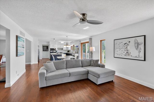 790 Villa Gran Way, Fenton, MO 63026