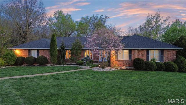 790 Villa Gran Way, Fenton, MO 63026
