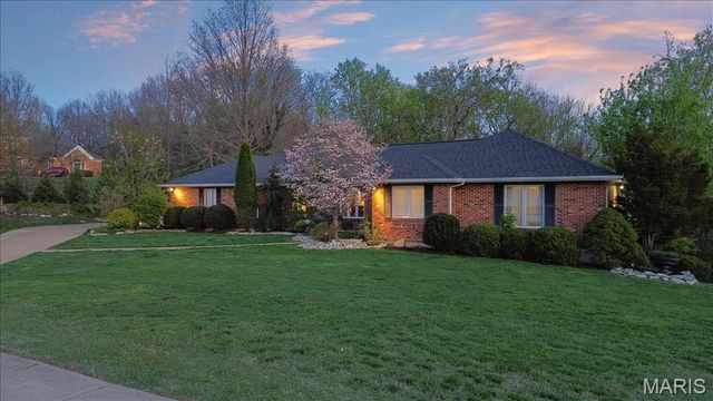 790 Villa Gran Way, Fenton, MO 63026