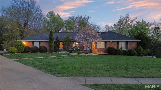 790 Villa Gran Way, Fenton, MO 63026