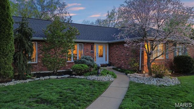 790 Villa Gran Way, Fenton, MO 63026