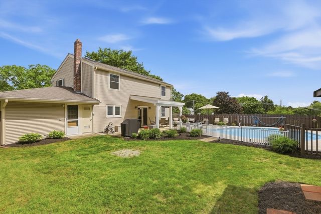 2 Alan Road, Hudson, MA 01749