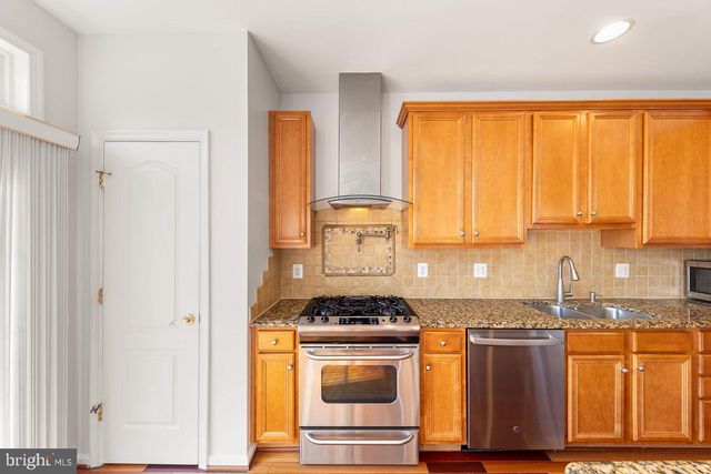 21932 WINDY OAKS SQ, Broadlands, VA 20148